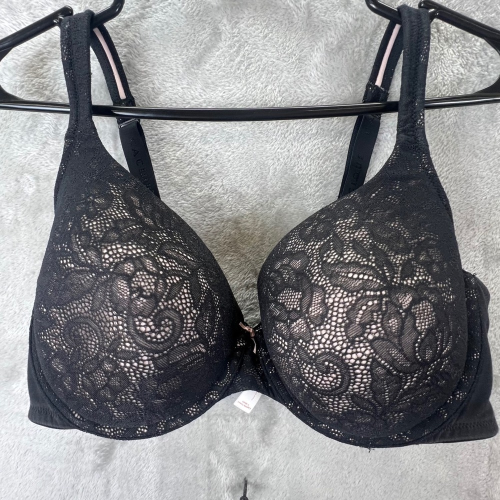 Cacique Black Lace Lightly Lined T-Shirt Bra 40D Coquette‎ Classic Romantic Sexy